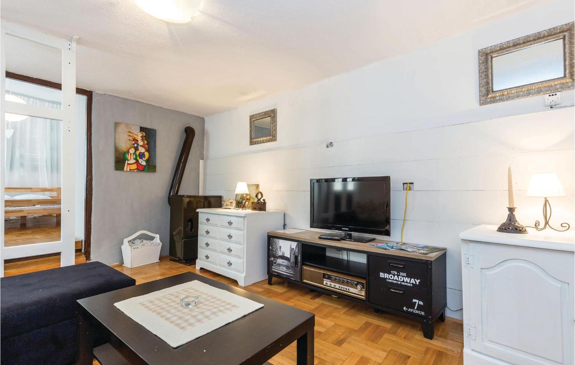 Amazing Apartment In Novi Vinodolski With Wifi Zewnętrze zdjęcie